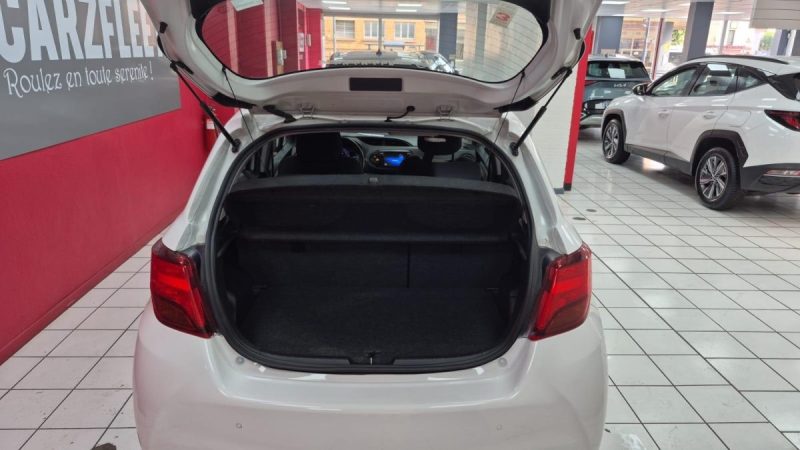 TOYOTA YARIS HYBRID 2016