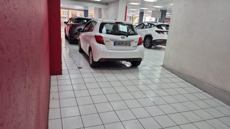 TOYOTA YARIS HYBRID 2016