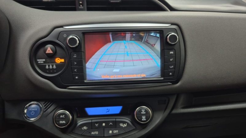 TOYOTA YARIS HYBRID 2016