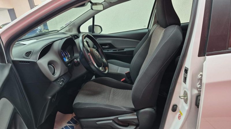 TOYOTA YARIS HYBRID 2016