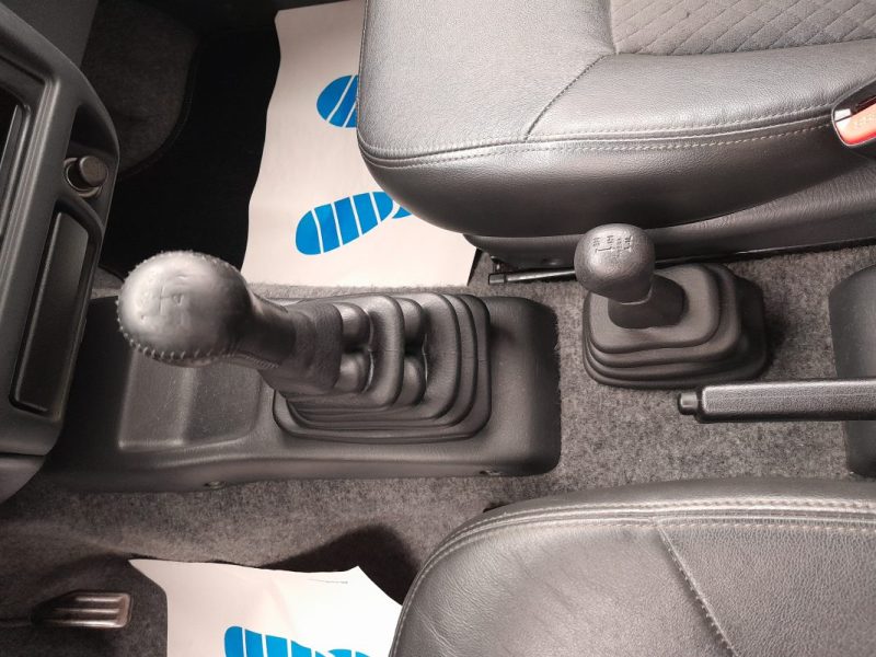 SUZUKI JIMNY 1.3l JX 80CV 3P GARANTIE 12 MOIS