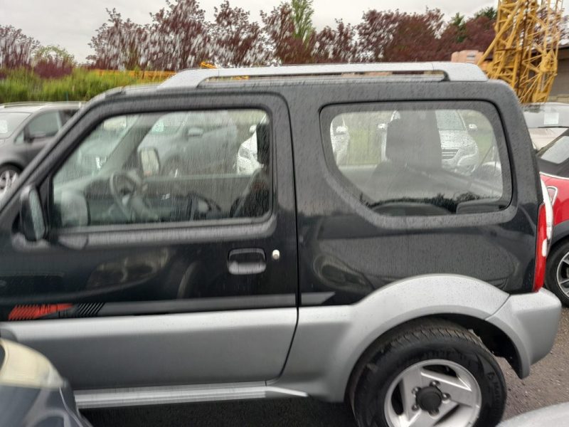 SUZUKI JIMNY 1.3l JX 80CV 3P GARANTIE 12 MOIS