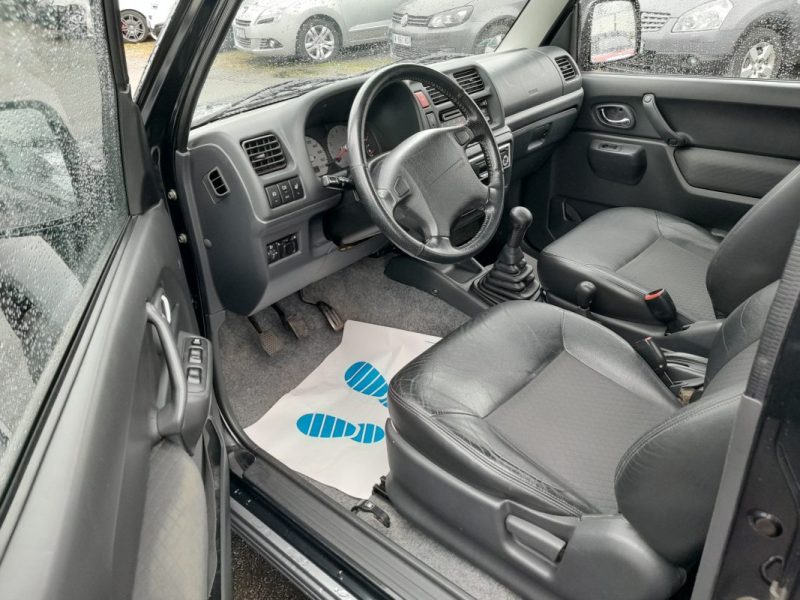 SUZUKI JIMNY 1.3l JX 80CV 3P GARANTIE 12 MOIS