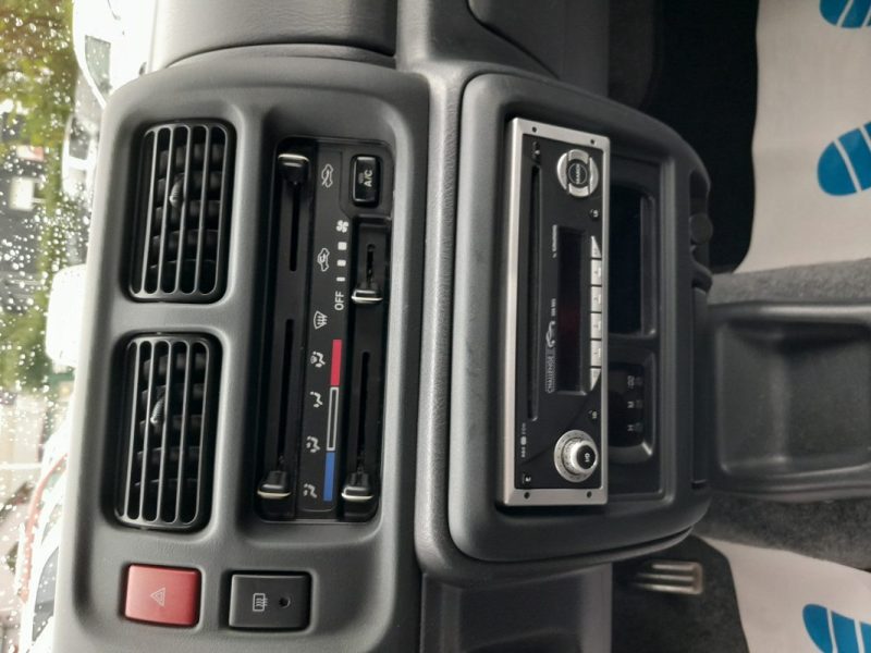 SUZUKI JIMNY 1.3l JX 80CV 3P GARANTIE 12 MOIS