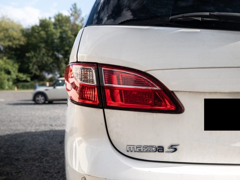 MAZDA MAZDA 5 2011
