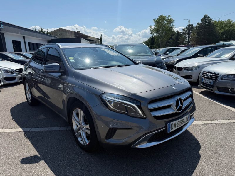 MERCEDES CLASSE GLA 220D 4-MATIC 4X4 177CH PACK SPORT GARANTIE 