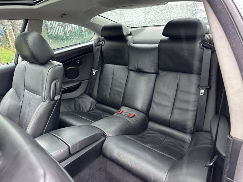 BMW SERIE 6 630i 258 CV / Toit Ouvrant / Paiement 4X ou 10X Possible