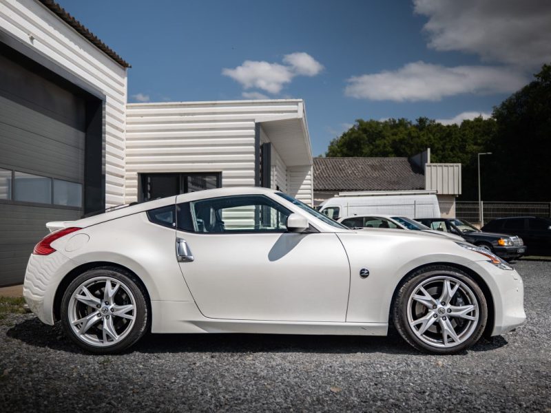 NISSAN 370Z 2010