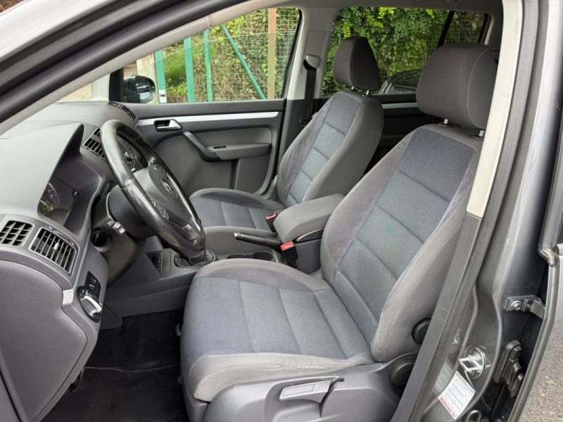 VOLKSWAGEN TOURAN 2011 1.6 TDI CONFORTLINE 7 PLACES 1ER MAIN 2011    