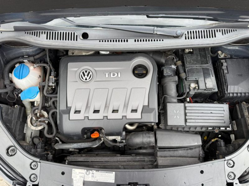 VOLKSWAGEN TOURAN 2011 1.6 TDI CONFORTLINE 7 PLACES 1ER MAIN 2011    