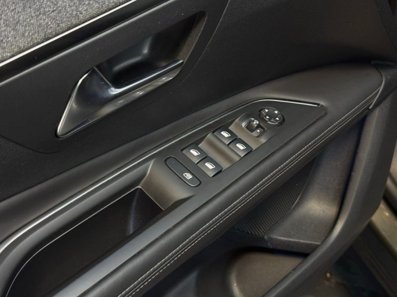 PEUGEOT 3008 1.5 BLUE HDI 130 CV EAT8 ALLURE BUSINESS 