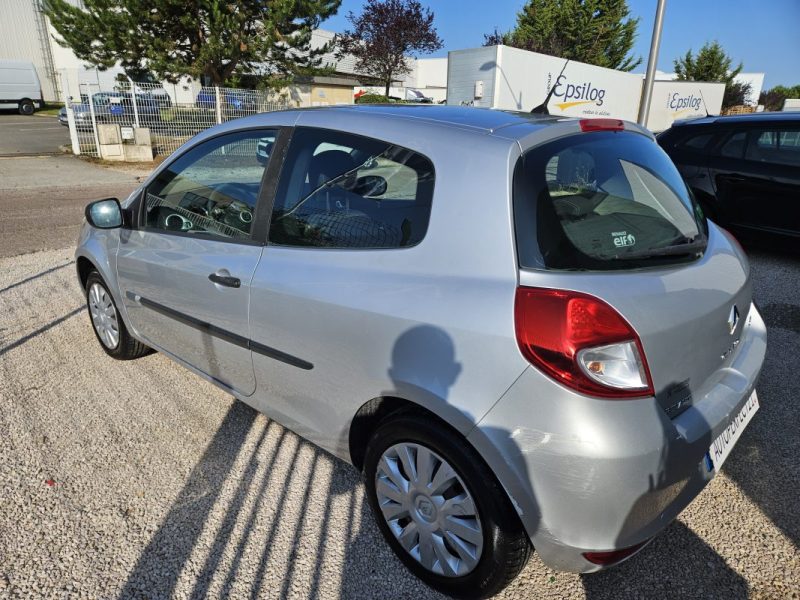 RENAULT CLIO 2011