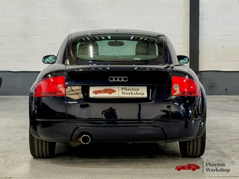 AUDI TT 8N 180ch Interieur Cuir Alcantara Gris de 2002