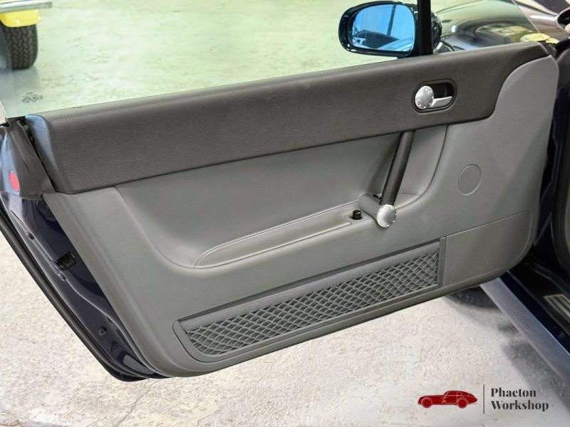 AUDI TT 8N 180ch Interieur Cuir Alcantara Gris de 2002