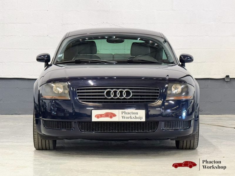 AUDI TT 8N 180ch Interieur Cuir Alcantara Gris de 2002