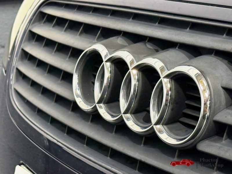 AUDI TT 8N 180ch Interieur Cuir Alcantara Gris de 2002