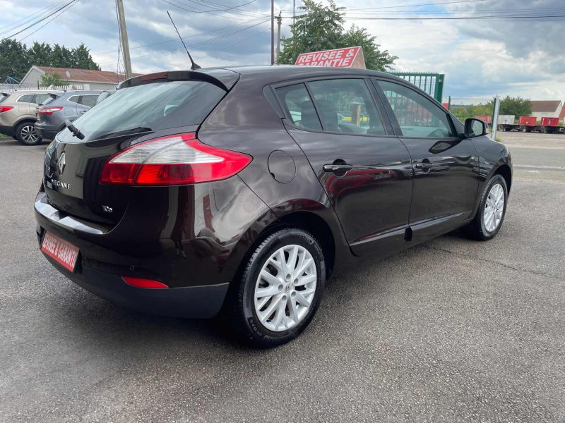 RENAULT MEGANE 2014 3 PHASE 3 LIMITED 1.2 TCE 116CV CRIT'AIR 1