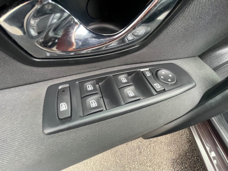 RENAULT MEGANE 2014 3 PHASE 3 LIMITED 1.2 TCE 116CV CRIT'AIR 1