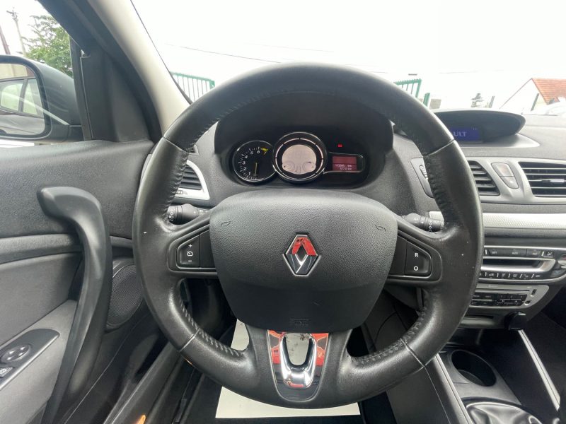 RENAULT MEGANE 2014 3 PHASE 3 LIMITED 1.2 TCE 116CV CRIT'AIR 1