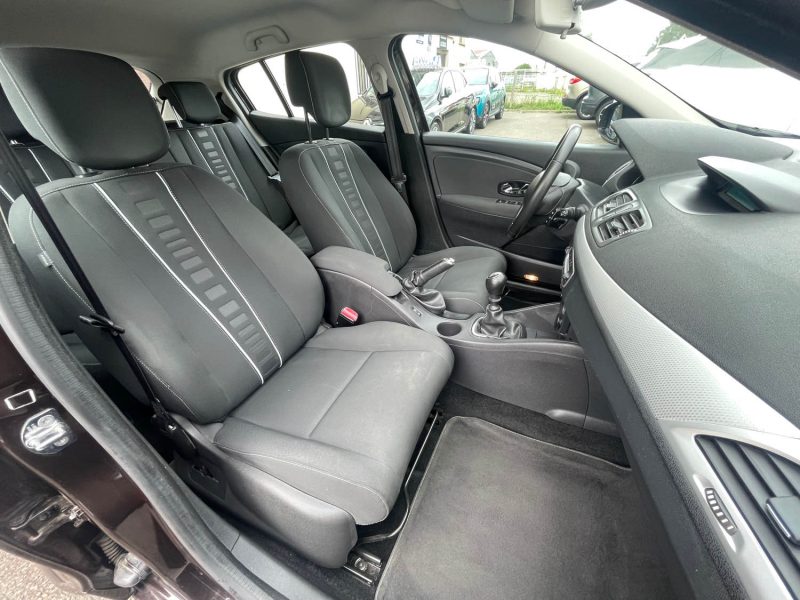 RENAULT MEGANE 2014 3 PHASE 3 LIMITED 1.2 TCE 116CV CRIT'AIR 1