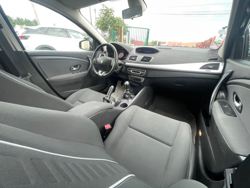 RENAULT MEGANE 2014 3 PHASE 3 LIMITED 1.2 TCE 116CV CRIT'AIR 1