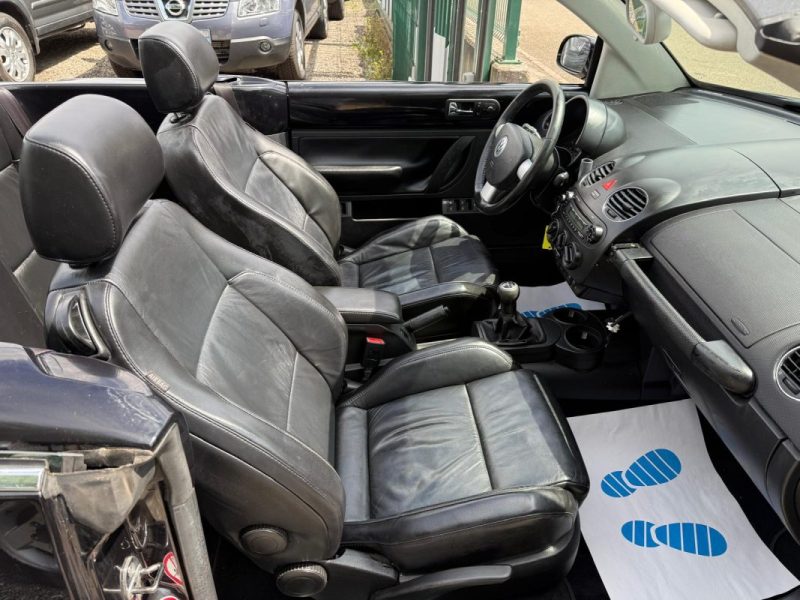 VOLKSWAGEN NEW BEETLE 1.9l TDI CABRIOLET 105CV CARAT BVM5 2006