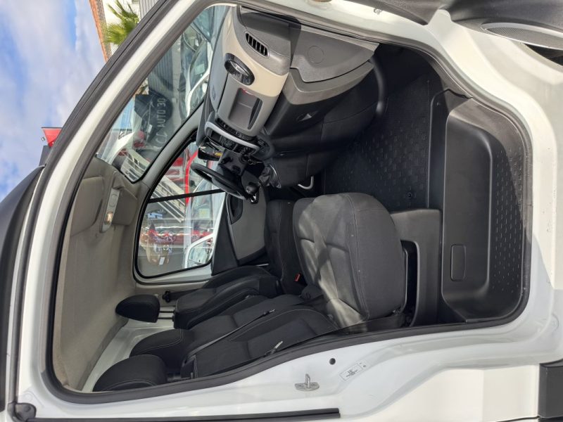 RENAULT TRAFIC 2018 TTC