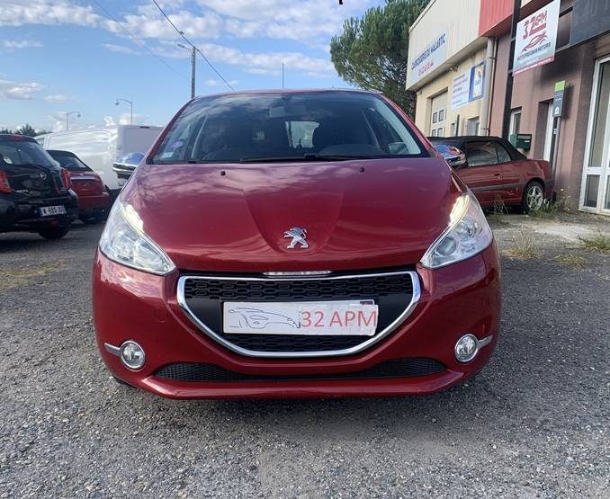 PEUGEOT 208 1.2 VTI STYLE 82 CV