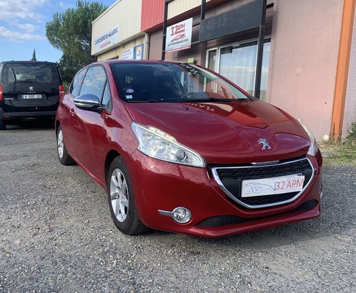 PEUGEOT 208 1.2 VTI STYLE 82 CV