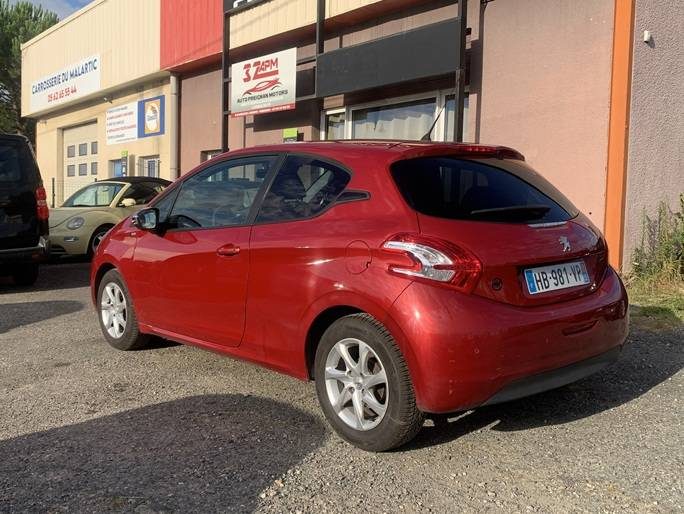 PEUGEOT 208 1.2 VTI STYLE 82 CV