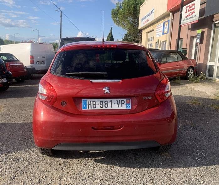 PEUGEOT 208 1.2 VTI STYLE 82 CV
