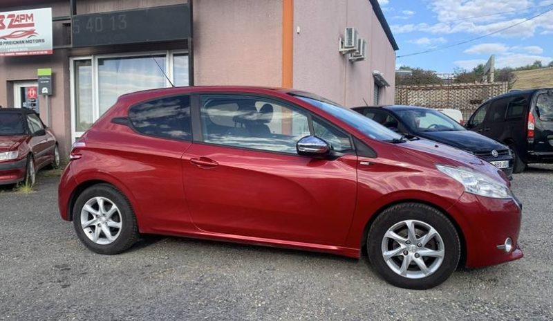 PEUGEOT 208 1.2 VTI STYLE 82 CV