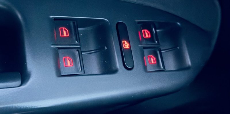 VOLKSWAGEN TOURAN 1.6TDI BV6 7PLACES CONFORT