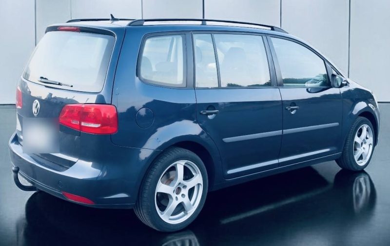 VOLKSWAGEN TOURAN 1.6TDI BV6 7PLACES CONFORT