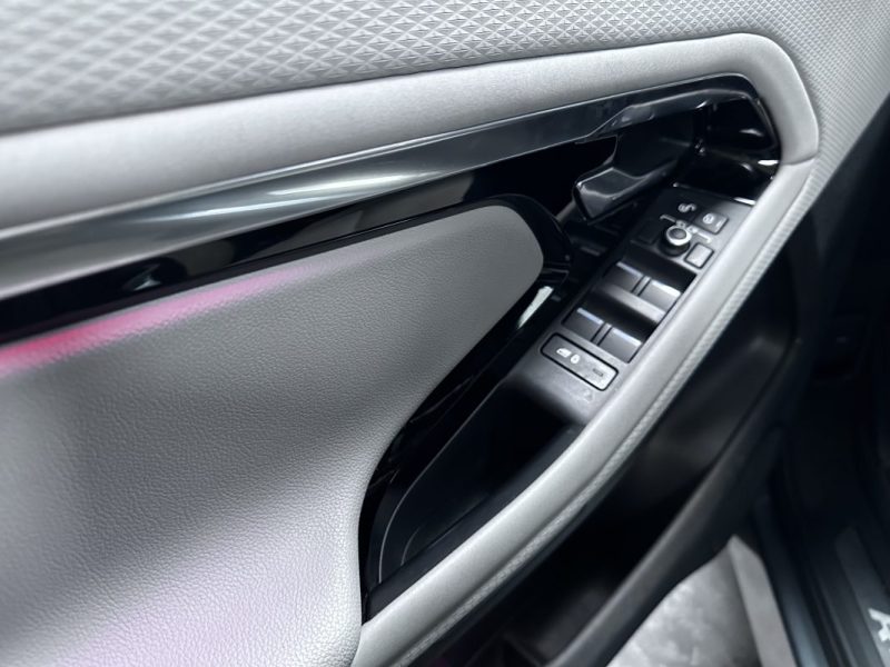 RANGE ROVER EVOQUE P300e 309CV R-DYNAMIC 