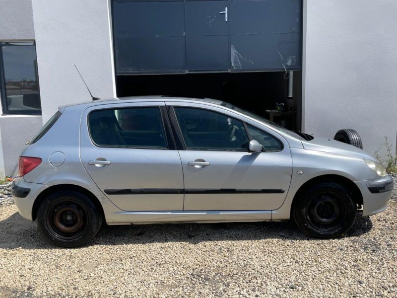 PEUGEOT 307 1.6i - 16V 110 CH PREMIUM 