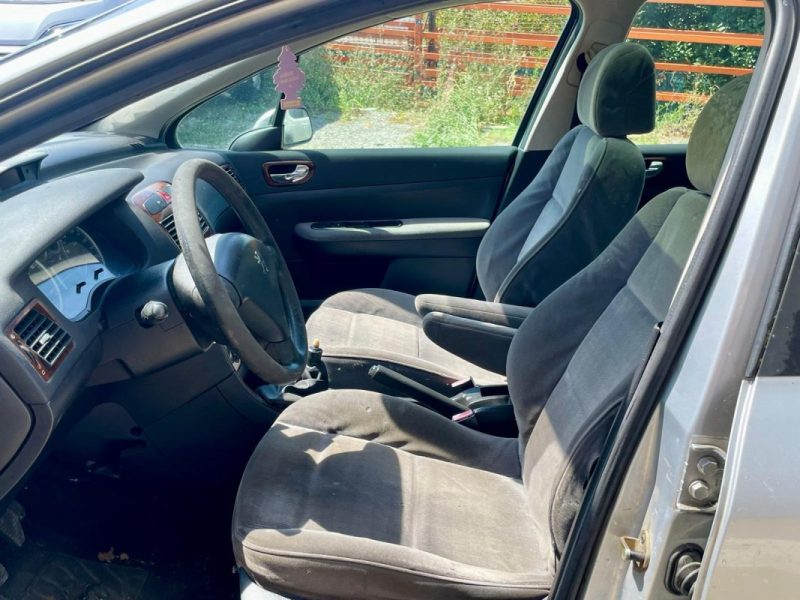 PEUGEOT 307 1.6i - 16V 110 CH PREMIUM 