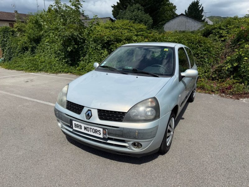 RENAULT CLIO 2003