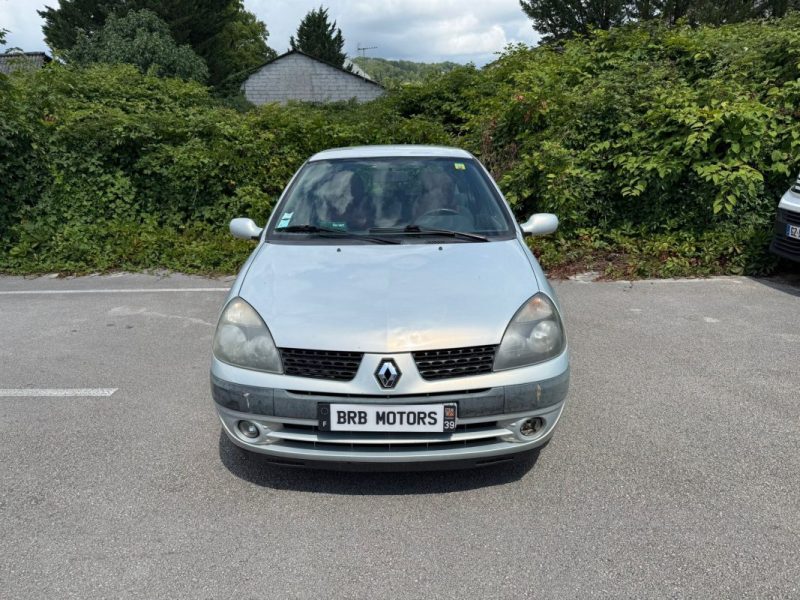 RENAULT CLIO 2003