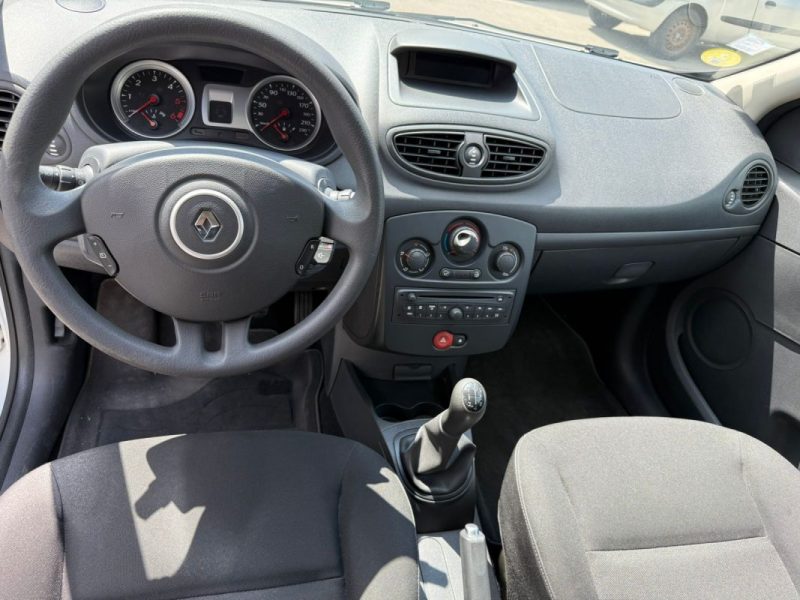 RENAULT CLIO 2014