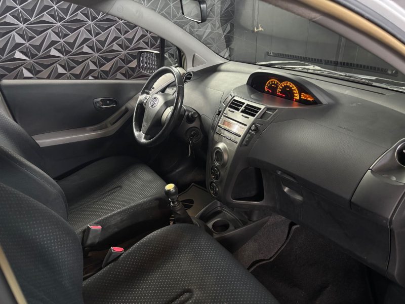 TOYOTA YARIS D-4D 90 CH GARANTIE 6 MOIS