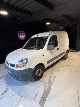 Renault Kangoo 1.2 essence – 119 000 km – 1ère main 