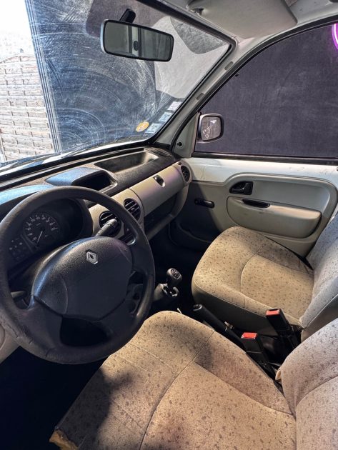 Renault Kangoo 1.2 essence – 119 000 km – 1ère main 