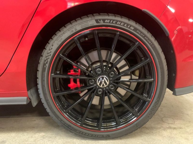 VOLKSWAGEN GOLF 8 GTI ClubSport Edition 45 2.0 TSI 300ch DSG7-Sièges baquets-Akrapovic-23 000km