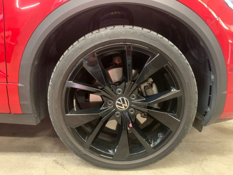 VOLKSWAGEN T-ROC CAB 1.5 TSI Rline 150ch DSG7-Cuir matelassé-CarPlay-28 000km 