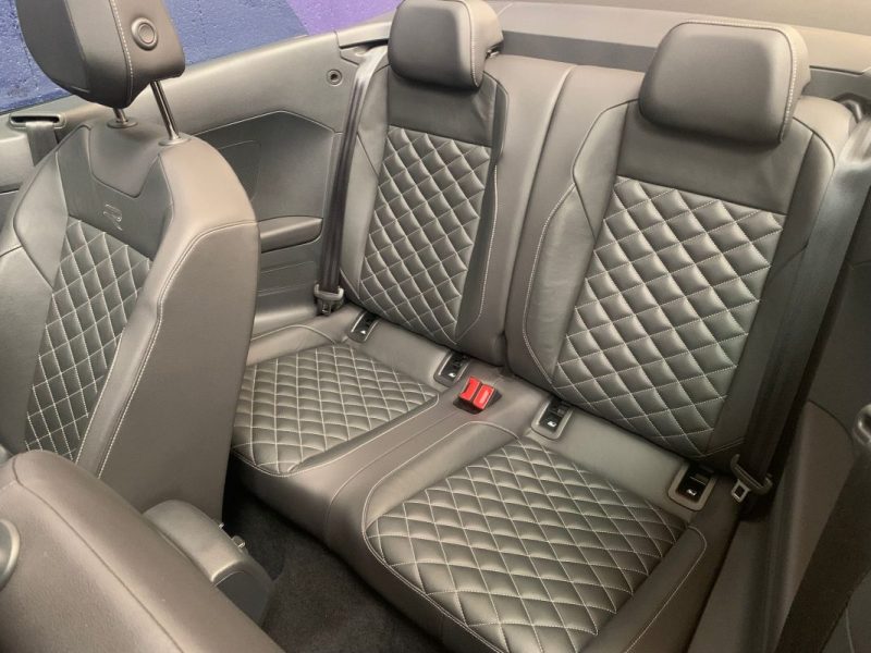 VOLKSWAGEN T-ROC CAB 1.5 TSI Rline 150ch DSG7-Cuir matelassé-CarPlay-28 000km 