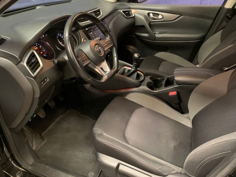 NISSAN QASHQAI CONNECTA 1.3 160ch-Toit panoramique-63 000km