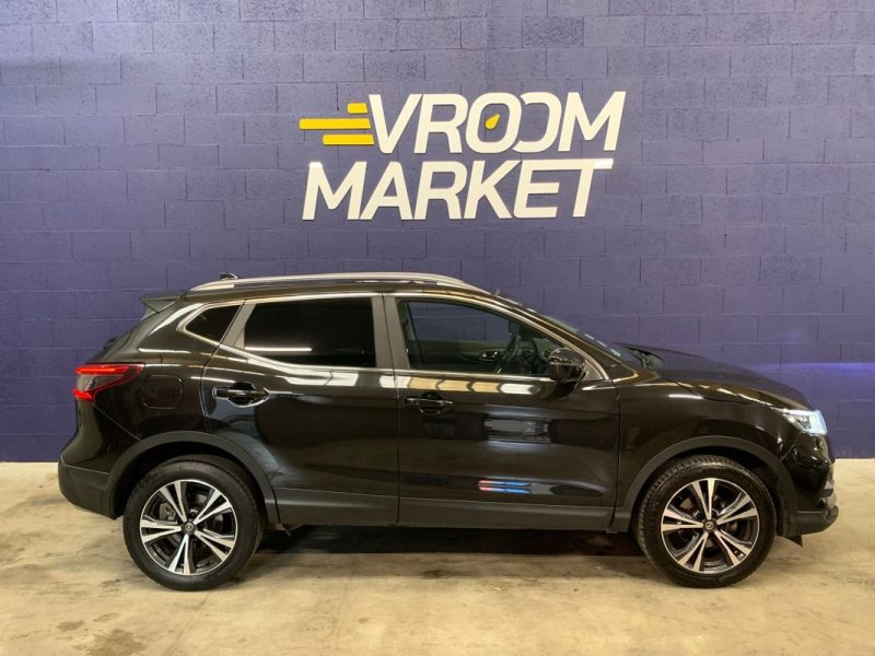 NISSAN QASHQAI CONNECTA 1.3 160ch-Toit panoramique-63 000km