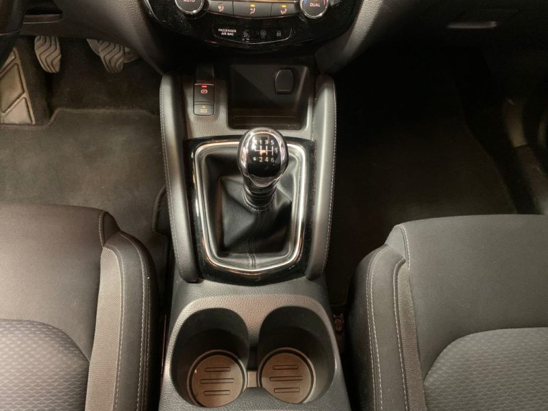 NISSAN QASHQAI CONNECTA 1.3 160ch-Toit panoramique-63 000km