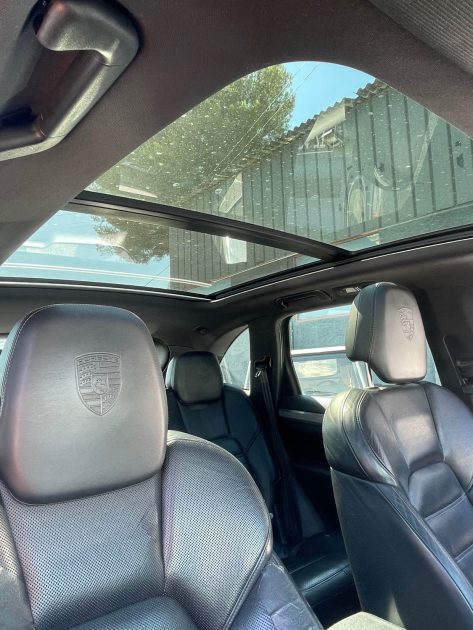 PORSCHE CAYENNE  3.0D - 24V V6 TURBO   DIESEL  FULL OPTION 